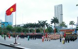Xem lực lượng công an thi điều lệnh, sử dụng võ thuật chiến đấu